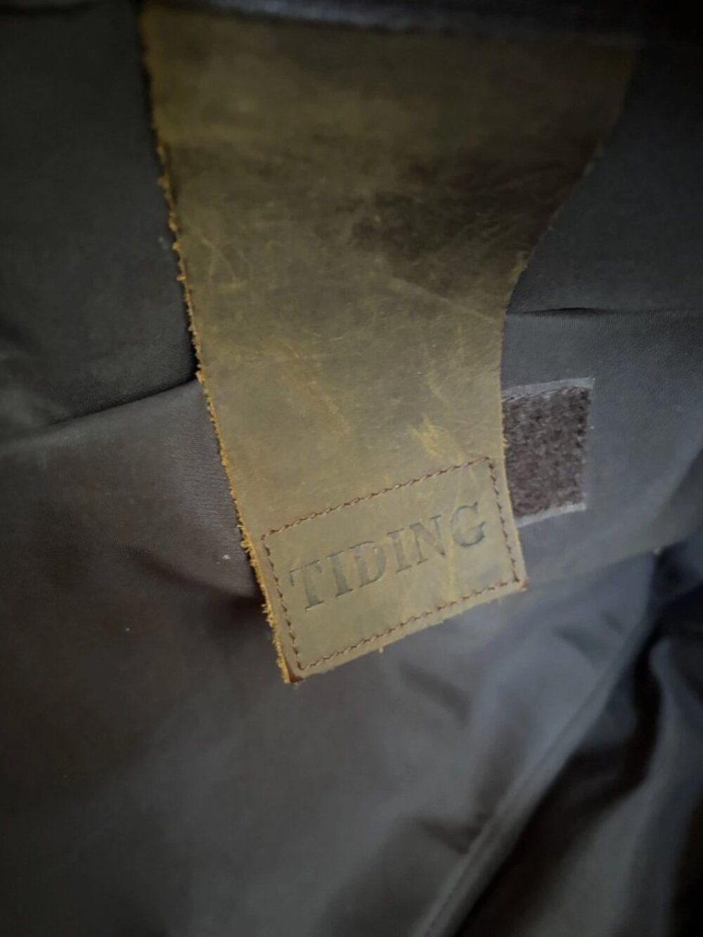 TIDING Mens Brown Leather Backpack Laptop Travel Bag Multi Pocket Distressed - Picture 8 of 8